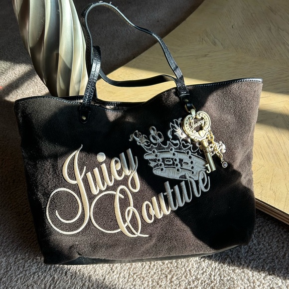 Juicy Couture Handbags - Juicy Couture Vintage tote purse